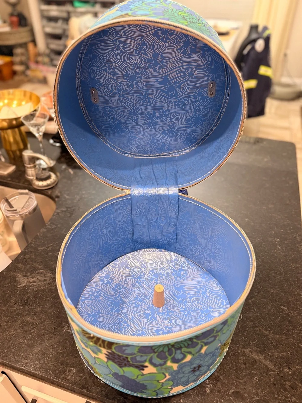 Vintage 60s Flower Power Floral Wig Travel Case Mod Blue Hat Box Storage
